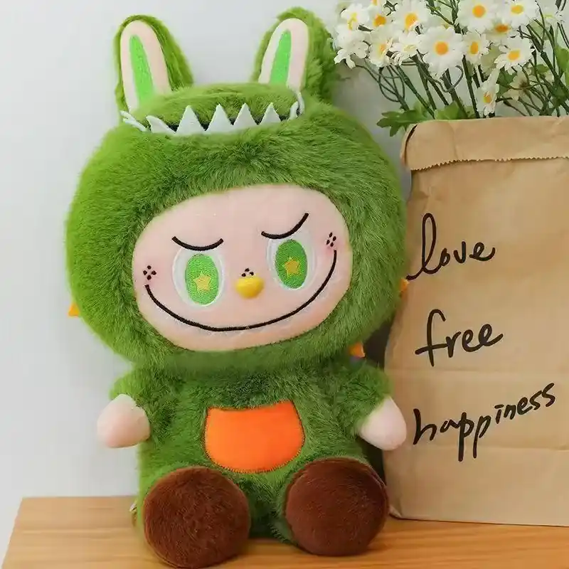 Kup online Maskotka Pluszowa Labubu 40cm Zielona w Kostiumie Potworka