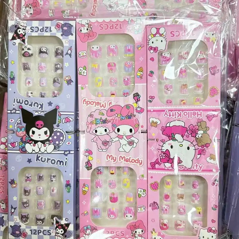 Wysoka jakość Sztuczne paznokcie Sanrio 12 szt. Kuromi Melody Hello Kitty