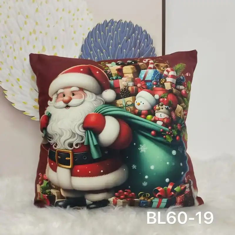 Hit cenowy Poszewki Homefore99 Świąteczny Santa 40x40cm