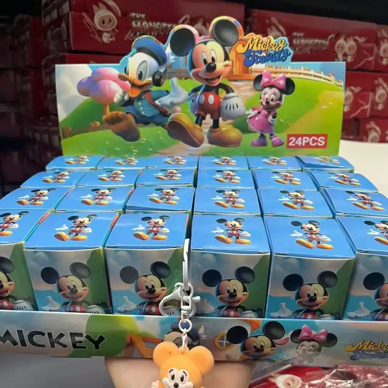 Brelok Mickey Mouse z zabawkami unboxing 24 szt Wyprzedaż