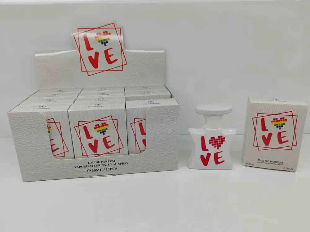 Ostatnia szansa Woda perfumowana Love 30ml damska w białym flakonie